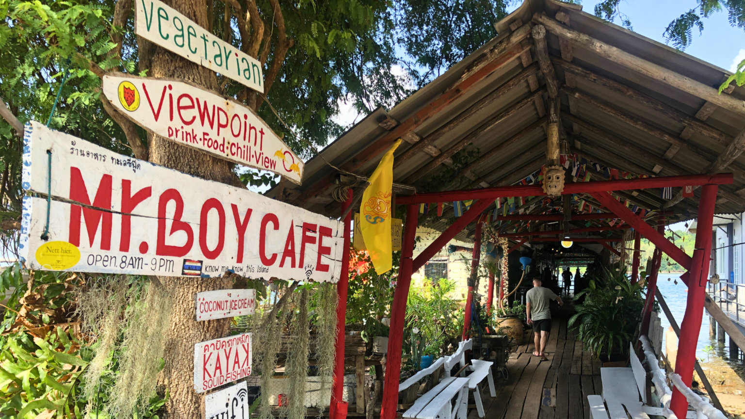 Mr.Boy Cafe กระบี่